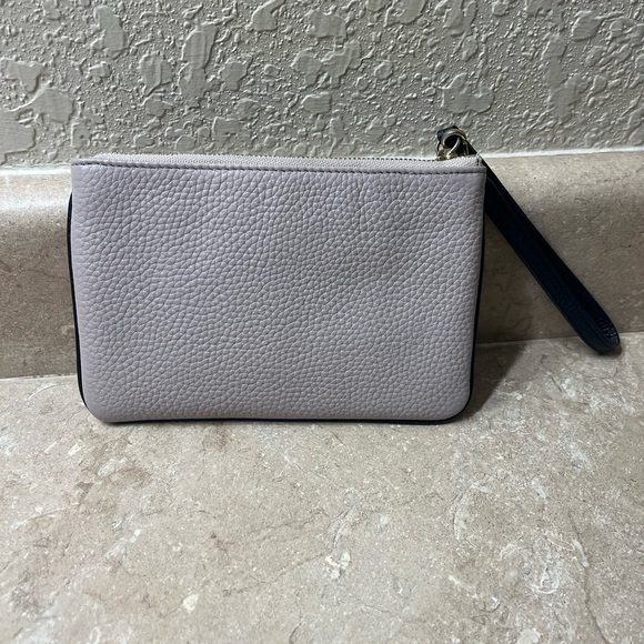 Kate Spade Pebbled Wristlet/Wallet Tinie Chester Street Almond/Black - Picture 5 of 8